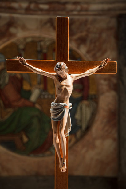 jesus-on-the-cross-11288023169aJdg.jpg